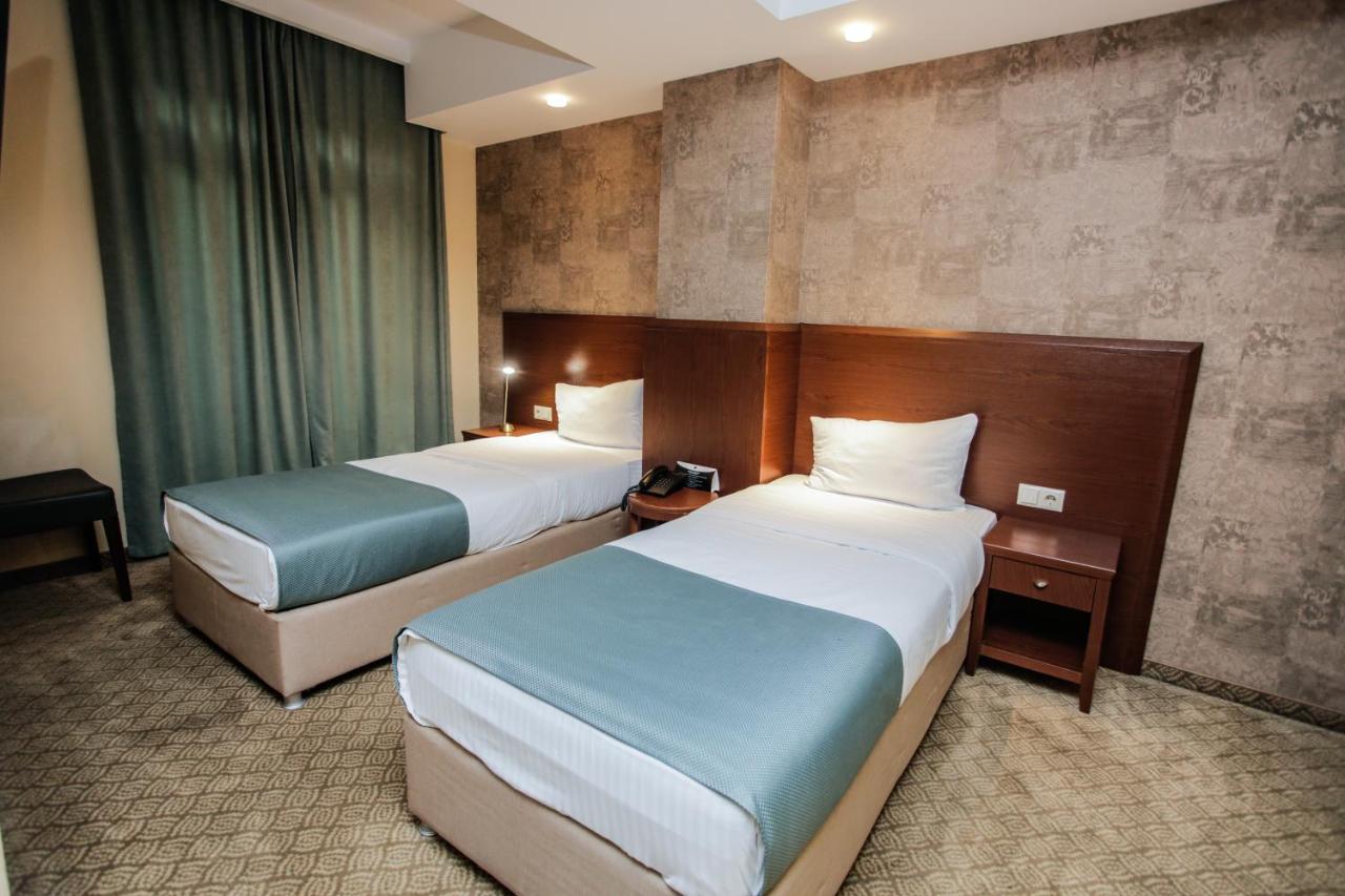 A5 Hotel Tbilisi Exterior photo