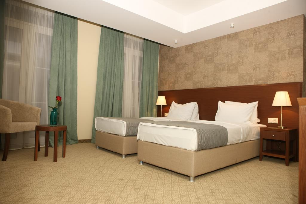 A5 Hotel Tbilisi Exterior photo