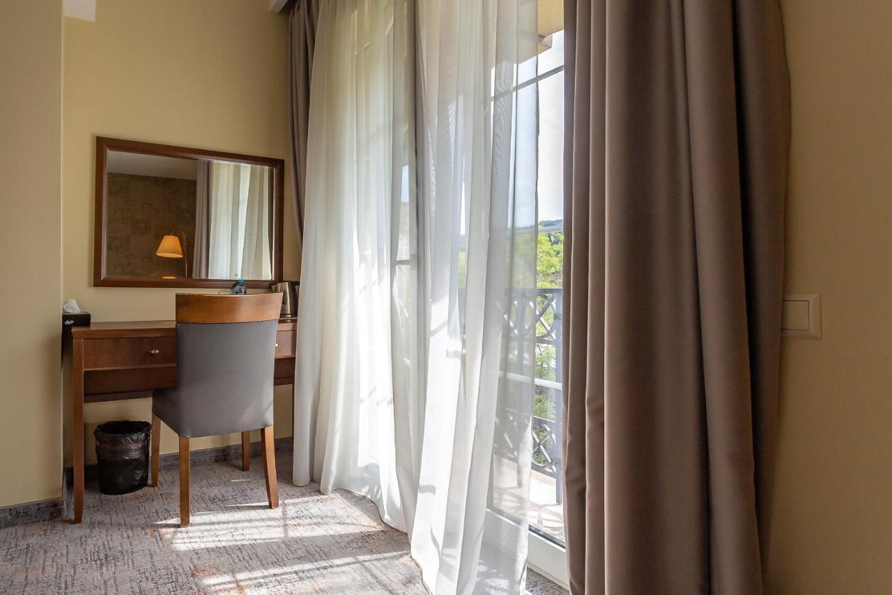 A5 Hotel Tbilisi Exterior photo